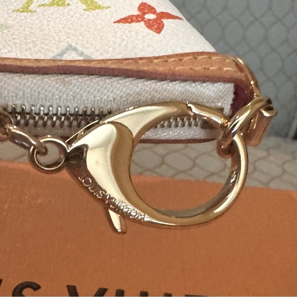 VINTAGE LOUIS VUITTON Murakami White Multicolor Monogram Milla PM Pochette GHW - Picture 12 of 16